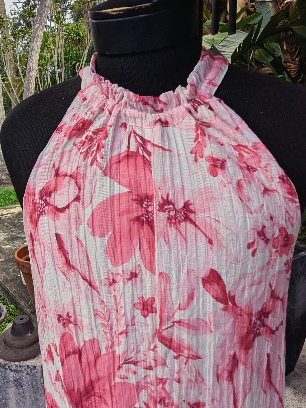 Socialite Coral Pink Floral Halter Maxi Dress Size medium